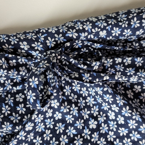 Floral wrap tie blouse - Picture 4 of 5